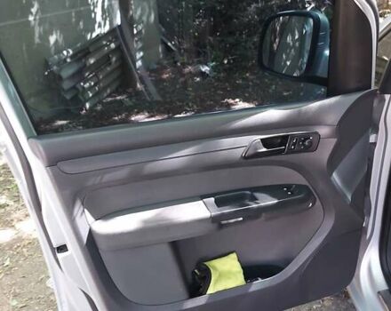 Сірий Фольксваген Кадді, об'ємом двигуна 1.6 л та пробігом 260 тис. км за 10300 $, фото 13 на Automoto.ua