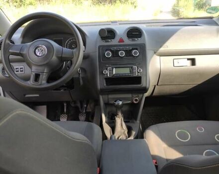 Сірий Фольксваген Кадді, об'ємом двигуна 1.6 л та пробігом 385 тис. км за 8500 $, фото 2 на Automoto.ua