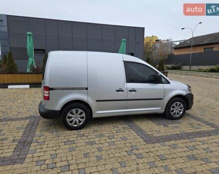 Сірий Фольксваген Кадді, об'ємом двигуна 1.6 л та пробігом 246 тис. км за 7200 $, фото 8 на Automoto.ua