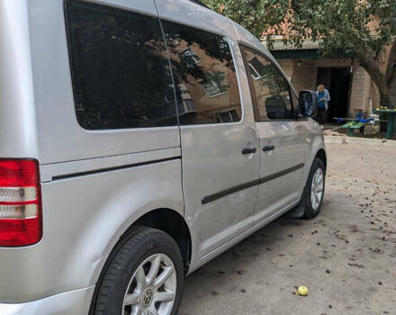 Серый Фольксваген Кадди, объемом двигателя 1.2 л и пробегом 217 тыс. км за 6000 $, фото 2 на Automoto.ua