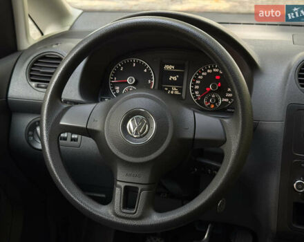 Серый Фольксваген Кадди, объемом двигателя 1.6 л и пробегом 218 тыс. км за 9950 $, фото 32 на Automoto.ua