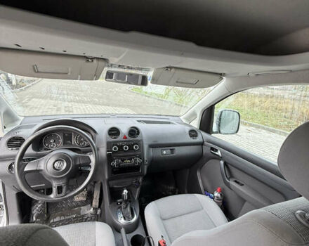 Сірий Фольксваген Кадді, об'ємом двигуна 1.6 л та пробігом 158 тис. км за 12800 $, фото 6 на Automoto.ua