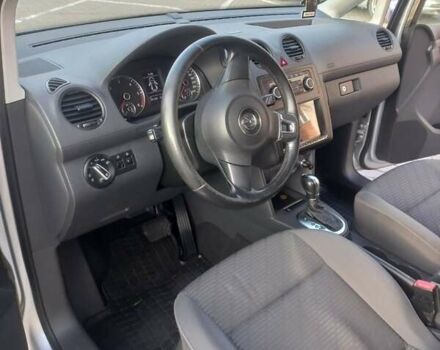 Серый Фольксваген Кадди, объемом двигателя 1.6 л и пробегом 291 тыс. км за 10999 $, фото 6 на Automoto.ua