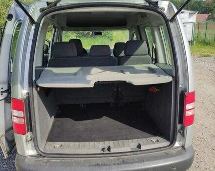 Сірий Фольксваген Кадді, об'ємом двигуна 1.6 л та пробігом 385 тис. км за 8500 $, фото 7 на Automoto.ua