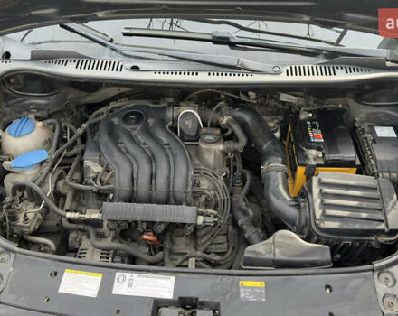 Серый Фольксваген Кадди, объемом двигателя 1.98 л и пробегом 262 тыс. км за 9499 $, фото 15 на Automoto.ua