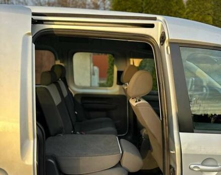 Серый Фольксваген Кадди, объемом двигателя 1.6 л и пробегом 268 тыс. км за 12400 $, фото 20 на Automoto.ua