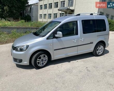 Серый Фольксваген Кадди, объемом двигателя 1.6 л и пробегом 265 тыс. км за 9900 $, фото 3 на Automoto.ua