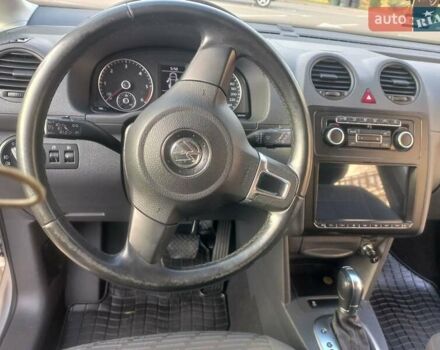 Серый Фольксваген Кадди, объемом двигателя 1.6 л и пробегом 291 тыс. км за 10999 $, фото 11 на Automoto.ua