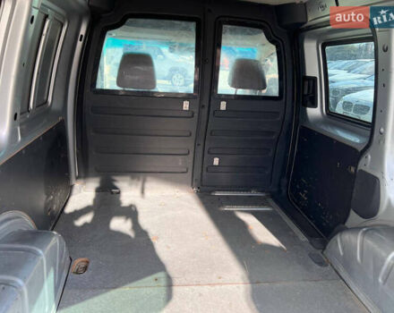 Сірий Фольксваген Кадді, об'ємом двигуна 1.6 л та пробігом 260 тис. км за 6500 $, фото 6 на Automoto.ua