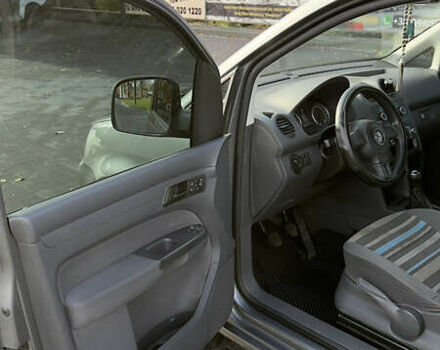 Серый Фольксваген Кадди, объемом двигателя 1.98 л и пробегом 262 тыс. км за 9499 $, фото 10 на Automoto.ua