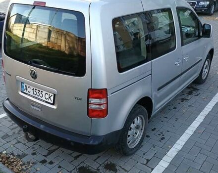 Серый Фольксваген Кадди, объемом двигателя 1.6 л и пробегом 231 тыс. км за 8000 $, фото 2 на Automoto.ua