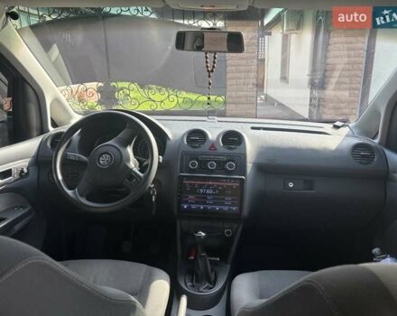 Сірий Фольксваген Кадді, об'ємом двигуна 1.6 л та пробігом 184 тис. км за 11000 $, фото 6 на Automoto.ua