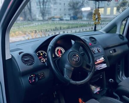 Сірий Фольксваген Кадді, об'ємом двигуна 1.6 л та пробігом 300 тис. км за 9100 $, фото 7 на Automoto.ua