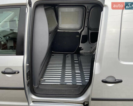 Серый Фольксваген Кадди, объемом двигателя 1.6 л и пробегом 266 тыс. км за 7300 $, фото 8 на Automoto.ua