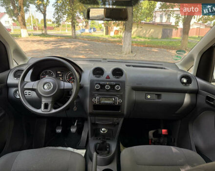 Серый Фольксваген Кадди, объемом двигателя 1.6 л и пробегом 218 тыс. км за 9950 $, фото 28 на Automoto.ua