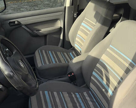 Серый Фольксваген Кадди, объемом двигателя 1.98 л и пробегом 262 тыс. км за 9499 $, фото 14 на Automoto.ua