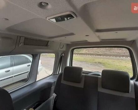 Серый Фольксваген Кадди, объемом двигателя 1.6 л и пробегом 255 тыс. км за 10000 $, фото 4 на Automoto.ua