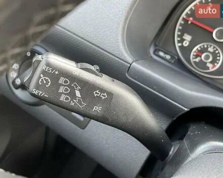 Серый Фольксваген Кадди, объемом двигателя 1.6 л и пробегом 317 тыс. км за 10800 $, фото 11 на Automoto.ua