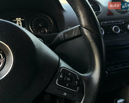 Сірий Фольксваген Кадді, об'ємом двигуна 1.2 л та пробігом 232 тис. км за 8300 $, фото 22 на Automoto.ua