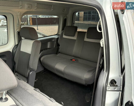 Серый Фольксваген Кадди, объемом двигателя 1.6 л и пробегом 224 тыс. км за 12700 $, фото 62 на Automoto.ua