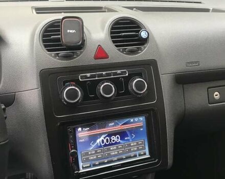 Серый Фольксваген Кадди, объемом двигателя 1.6 л и пробегом 325 тыс. км за 9800 $, фото 13 на Automoto.ua