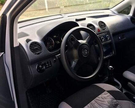 Серый Фольксваген Кадди, объемом двигателя 1.2 л и пробегом 310 тыс. км за 6000 $, фото 7 на Automoto.ua