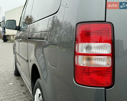 Серый Фольксваген Кадди, объемом двигателя 1.6 л и пробегом 267 тыс. км за 11700 $, фото 13 на Automoto.ua