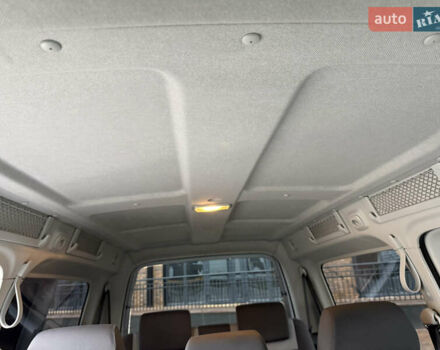 Серый Фольксваген Кадди, объемом двигателя 1.6 л и пробегом 224 тыс. км за 12700 $, фото 44 на Automoto.ua