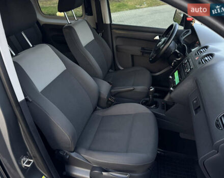 Сірий Фольксваген Кадді, об'ємом двигуна 2 л та пробігом 260 тис. км за 11900 $, фото 12 на Automoto.ua