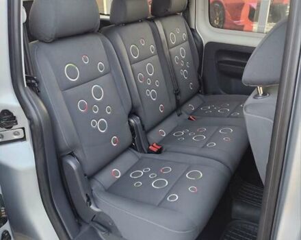 Сірий Фольксваген Кадді, об'ємом двигуна 2 л та пробігом 261 тис. км за 12800 $, фото 53 на Automoto.ua