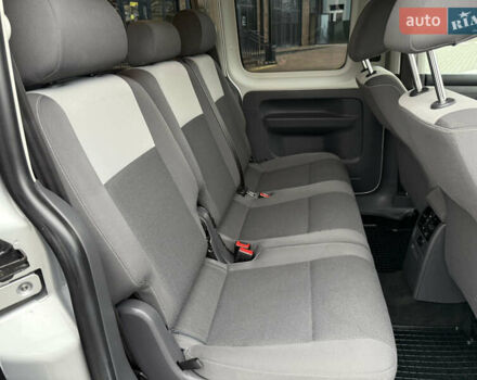 Серый Фольксваген Кадди, объемом двигателя 1.6 л и пробегом 224 тыс. км за 12700 $, фото 47 на Automoto.ua