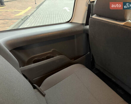 Серый Фольксваген Кадди, объемом двигателя 1.6 л и пробегом 224 тыс. км за 12700 $, фото 68 на Automoto.ua