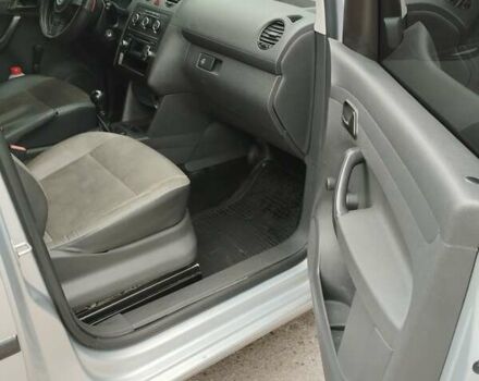 Сірий Фольксваген Кадді, об'ємом двигуна 1.6 л та пробігом 388 тис. км за 10800 $, фото 16 на Automoto.ua