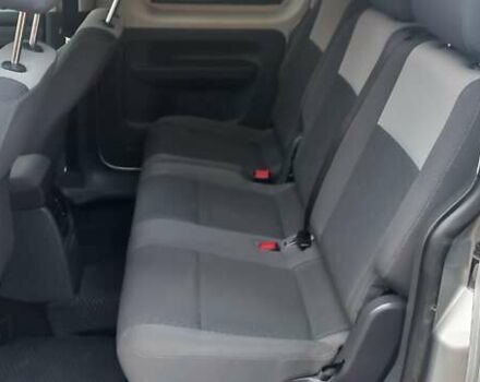 Серый Фольксваген Кадди, объемом двигателя 1.6 л и пробегом 235 тыс. км за 10900 $, фото 6 на Automoto.ua