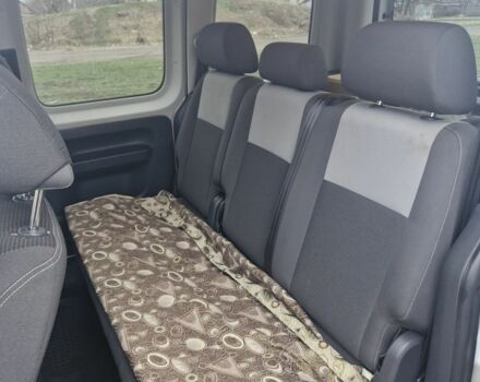 Серый Фольксваген Кадди, объемом двигателя 1.6 л и пробегом 236 тыс. км за 10299 $, фото 6 на Automoto.ua