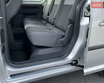 Серый Фольксваген Кадди, объемом двигателя 1.6 л и пробегом 317 тыс. км за 10800 $, фото 19 на Automoto.ua