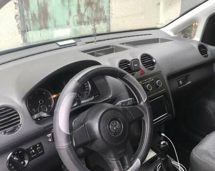 Серый Фольксваген Кадди, объемом двигателя 1.6 л и пробегом 325 тыс. км за 9800 $, фото 15 на Automoto.ua