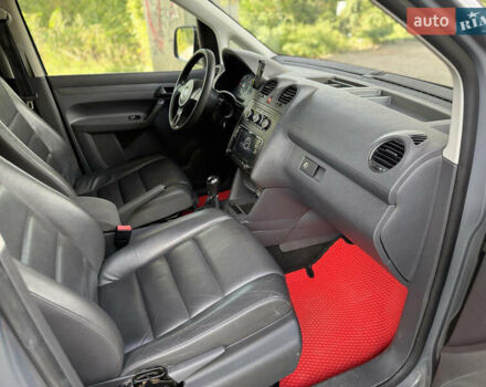 Фольксваген Кадди 2012 в Тернополе на Automoto.ua Серый Фольксваген Кадди, объемом двигателя 1.6 л и пробегом 250 тыс. км за 9500 $, фото 6 на Automoto.ua