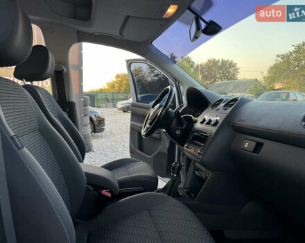 Сірий Фольксваген Кадді, об'ємом двигуна 1.2 л та пробігом 232 тис. км за 8300 $, фото 17 на Automoto.ua