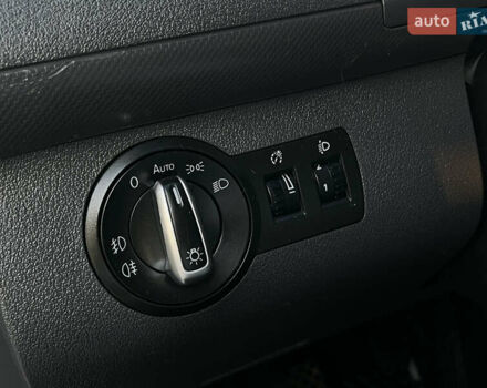 Сірий Фольксваген Кадді, об'ємом двигуна 1.2 л та пробігом 232 тис. км за 8300 $, фото 20 на Automoto.ua