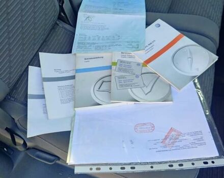 Серый Фольксваген Кадди, объемом двигателя 1.6 л и пробегом 293 тыс. км за 12600 $, фото 36 на Automoto.ua