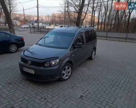 Серый Фольксваген Кадди, объемом двигателя 1.6 л и пробегом 255 тыс. км за 10000 $, фото 1 на Automoto.ua