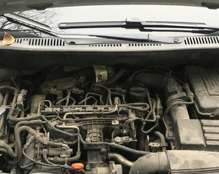 Серый Фольксваген Кадди, объемом двигателя 1.6 л и пробегом 325 тыс. км за 9800 $, фото 10 на Automoto.ua