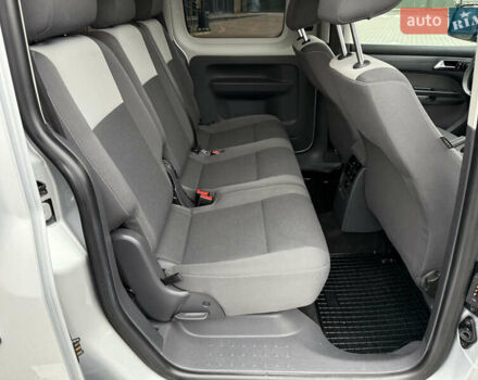 Серый Фольксваген Кадди, объемом двигателя 1.6 л и пробегом 224 тыс. км за 12700 $, фото 48 на Automoto.ua