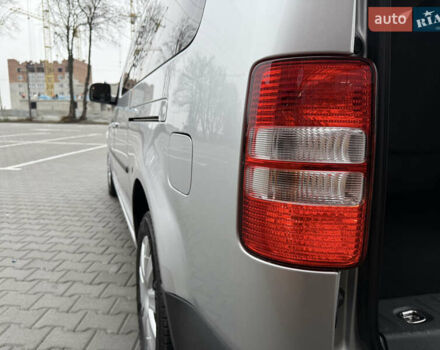 Серый Фольксваген Кадди, объемом двигателя 1.6 л и пробегом 224 тыс. км за 12700 $, фото 73 на Automoto.ua