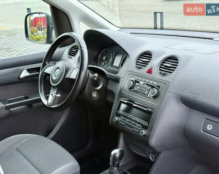 Серый Фольксваген Кадди, объемом двигателя 1.6 л и пробегом 267 тыс. км за 11700 $, фото 26 на Automoto.ua