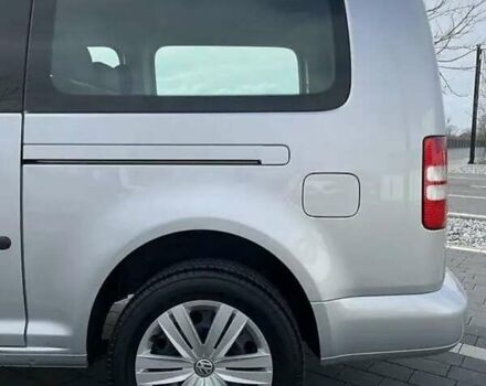 Серый Фольксваген Кадди, объемом двигателя 1.6 л и пробегом 317 тыс. км за 10800 $, фото 2 на Automoto.ua
