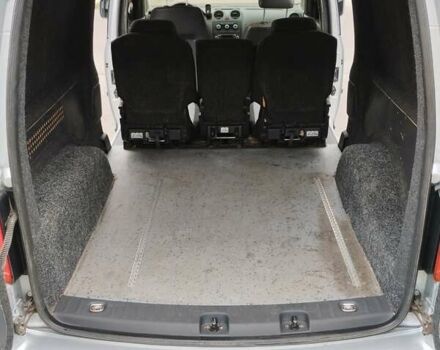 Сірий Фольксваген Кадді, об'ємом двигуна 1.6 л та пробігом 388 тис. км за 10800 $, фото 11 на Automoto.ua