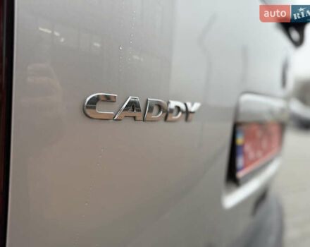 Серый Фольксваген Кадди, объемом двигателя 1.6 л и пробегом 224 тыс. км за 12700 $, фото 76 на Automoto.ua