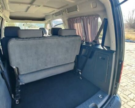 Серый Фольксваген Кадди, объемом двигателя 1.6 л и пробегом 293 тыс. км за 12600 $, фото 16 на Automoto.ua